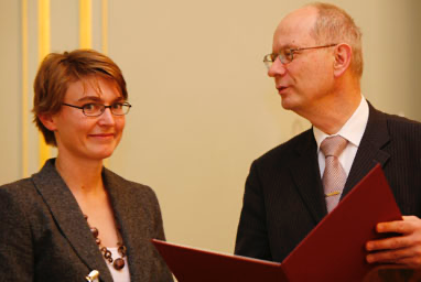 DWS-Wissenschaftspreis 2006: Dr. Rita Vogt – Rechtsnachfolge im Steuerrecht – Zur Nachfolgefähigkeit einkommen- und umsatzsteuerrechtlicher Positionen