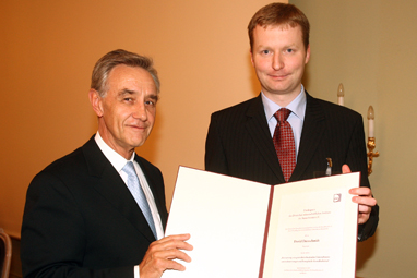 DWS-Wissenschaftspreis 2007: Dr. Daniel Dürrschmidt – Besteuerung von grenz­überschreitenden Unternehmens­umstrukturierungen und Europäische Grundfreiheiten