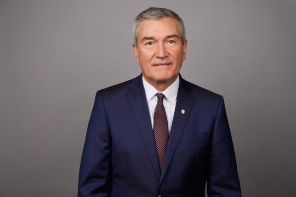 Dr. Holger Stein